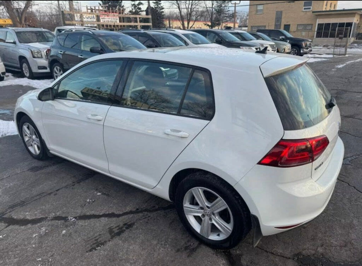 Volkswagen Golf Tsi